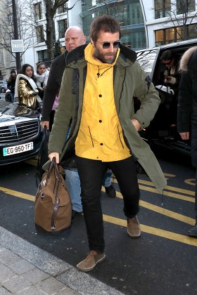 liam gallagher yellow coat