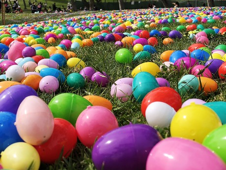 Massive Easter egg hunt in California, Torrance, USA - 31 Mar 2018 ...