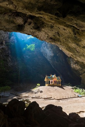 Kuha Karuhas Pavillon Phraya Nakhon Cave Editorial Stock Photo - Stock ...