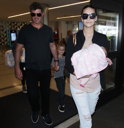 Robin Thicke and April Love Geary at LAX International Airport, Los Angeles, USA - 05 Apr 2018