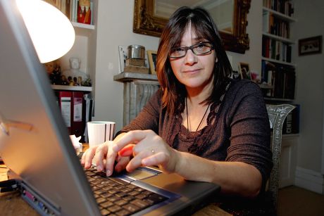 Kate Figes At Her Home In Stoke Newington Where She Became Ill After Installing A Wi-fi Wireless Computer Network. She Contacted Campaign Group Electrosensitivityuk Who Advise Parents Not To Install Wi-fi In Order To Protect The Health Of Their Child