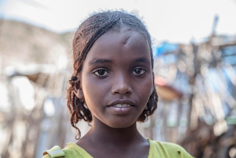 2,000 Indigenous young girl Stock Pictures, Editorial Images and Stock ...