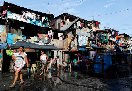 Filipino Informal Settlers Seen Shantytown Manila Editorial Stock Photo ...