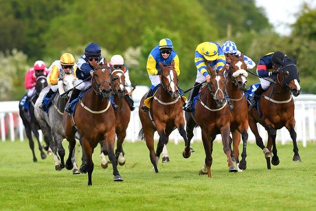 Afternoon Racing, Horse Racing, Salisbury Racecourse, Wiltshire, United Kingdom - 17 May 2018
