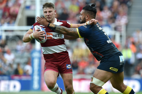 Wigan Warriors v Warrington Wolves, Betfred Super League, Dacia Magic Weekend, St James Park, Newcastle, UK,  19th of May 2018