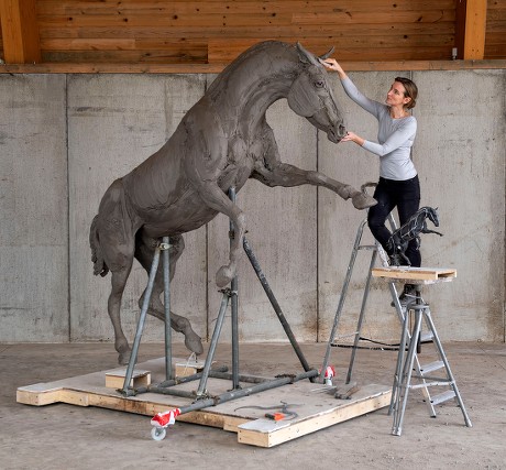 Sculpture honoring Cleveland Bay stallion war horses, UK - 03 May 2018