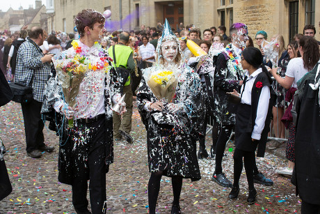 Oxford University students celebrate their final exams, UK - 08 Jun ...