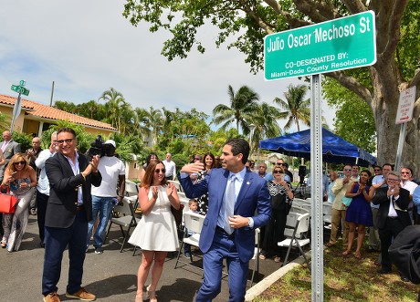 Julio Oscar Mechoso street designation, Miami, Florida, USA - 25 Jun 2018