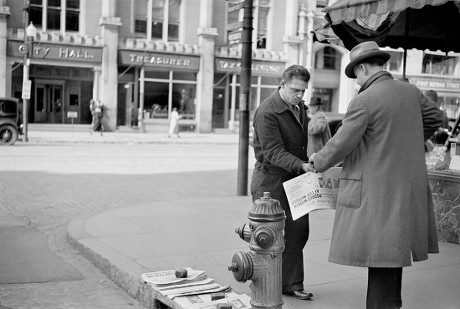 250 Retro newspapers Stock Pictures, Editorial Images and Stock Photos ...