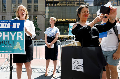 Cynthia Nixon Endoreses Zephyr Teachout for NY Attorney General, New York, USA - 08 Aug 2018