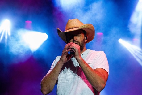 Dean Brody in concert, Vancouver, Canada - 21 Aug 2018