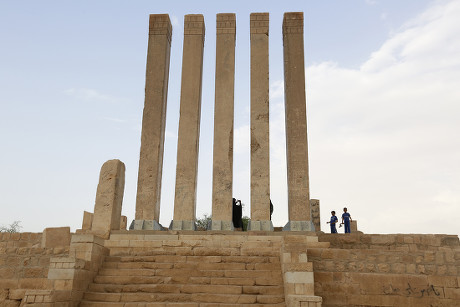 Yemenis Visit Archaeological Site Called Throne Editorial Stock Photo ...