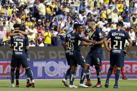 Club Americas Players Celebrate Goal Against - Foto de stock de contenido  editorial: imagen de stock | Shutterstock