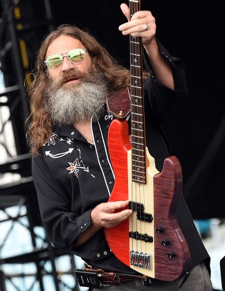 blackberry smoke bass player