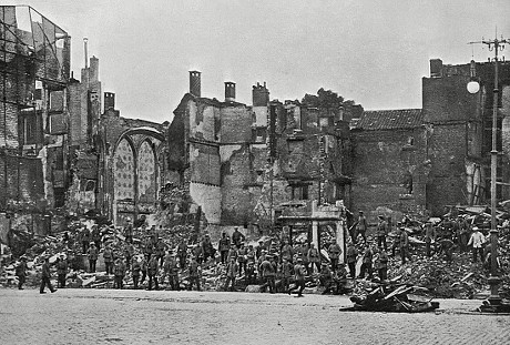 58 World war i. rubble Stock Pictures, Editorial Images and Stock