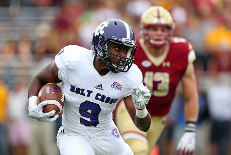 250 Holy cross football Stock Pictures, Editorial Images and Stock