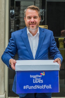 Together for Short Lives charity delivers petition to 10 Downing Street, London, UK - 12 Sep 2018