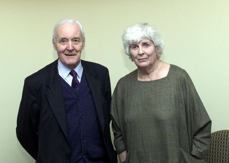 Tony Benn Long-term Labour Mp And Elizabeth Jane Howard Novelist And Former Wife Of Kingsley Amis Photographed At The Savoy Before Today's Daily Mail Lunch.picture Mike Floyd.