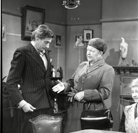 'Coronation Street' TV Show - 1965