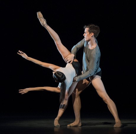 'Infra' Ballet choreographed by Wayne McGregor, Performed by the Royal Ballet at the Royal Opera House, London, UK, 19 Nov 2018