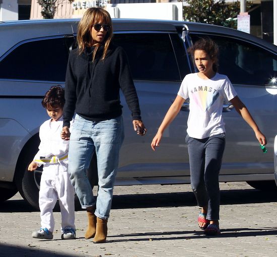 Maceo Martinez Halle Berry Nahla Aubry Editorial Stock Photo - Stock ...