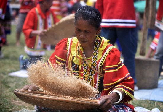 Filipino Woman Indigenous Manobo Tribe Competes Editorial Stock Photo