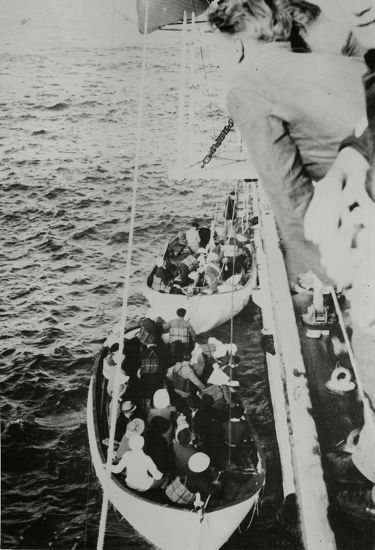 Wwii Germany Lifeboats Coming Alongside British Editorial Stock Photo 