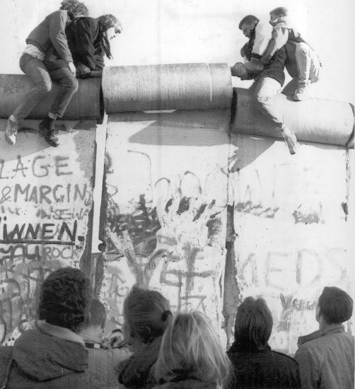 Fall Berlin Wall 16 Nov 1989 Editorial Stock Photo - Stock Image ...