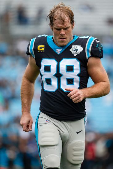 553 Carolina Panther Tight End Greg Olsen Photos & High Res