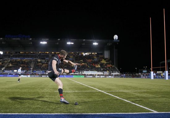 Owen Farrell Kicks Conversion 10th Saracens Editorial Stock Photo ...