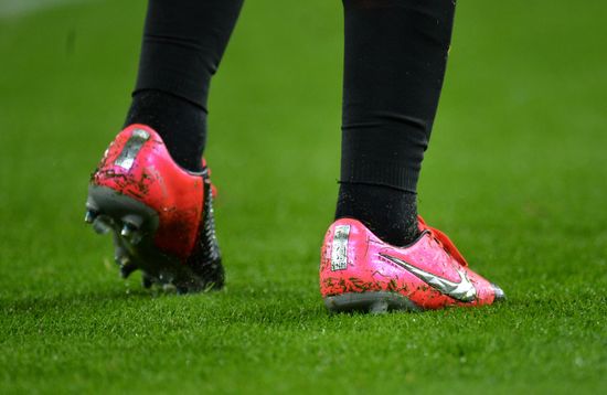 raul jimenez football boots