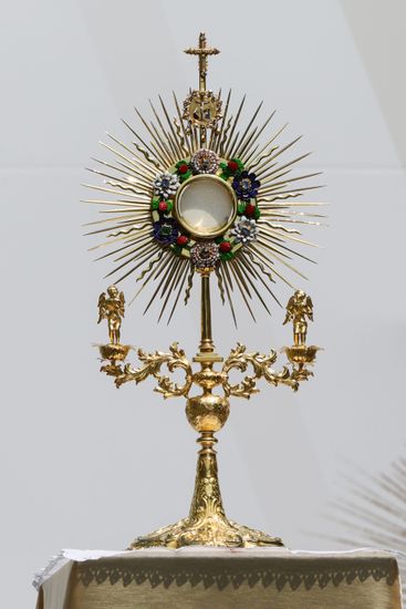 Monstrance Seen During Procession Thousands Catholic Editorial Stock 