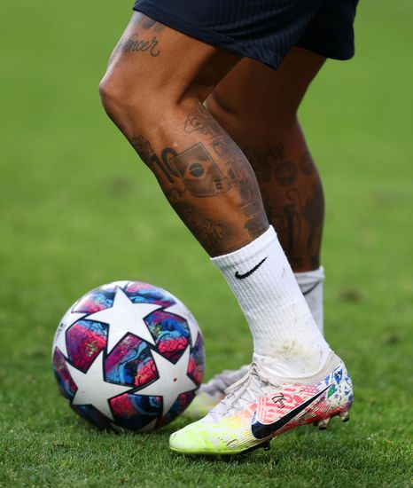 Barcelona star inks new tattoo to remember his roots  Pulse Ghana