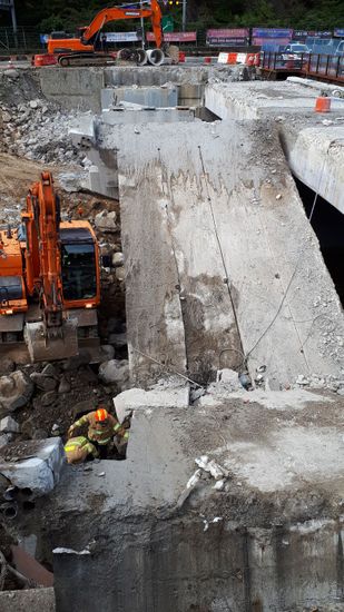 Aftermath Collapse Bridge Under Construction Yeongweol - Foto de stock ...