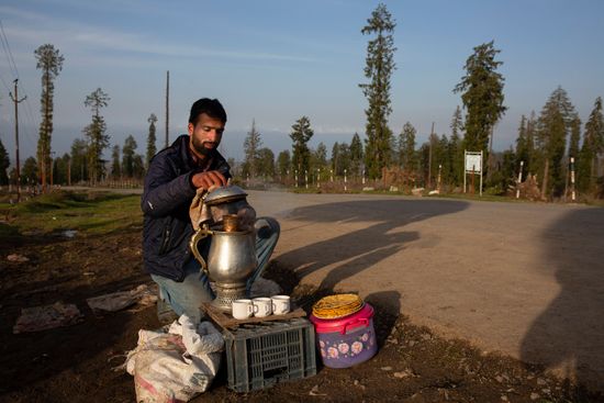 Vendor Sells Tea Traditional Pot Locally Editorial Stock Photo - Stock ...