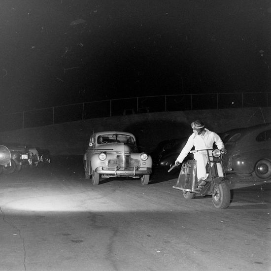Man Guiding Car Rancho Drivein Theater Editorial Stock Photo - Stock ...