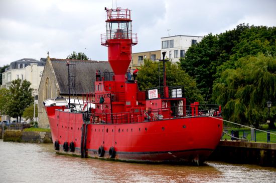 LV 21 is a former Goodwin Sands lightship now repurposed as a