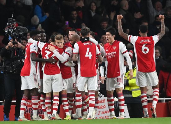 Arsenals Gabriel Martinelli 2l Celebrates Teammates Editorial Stock ...