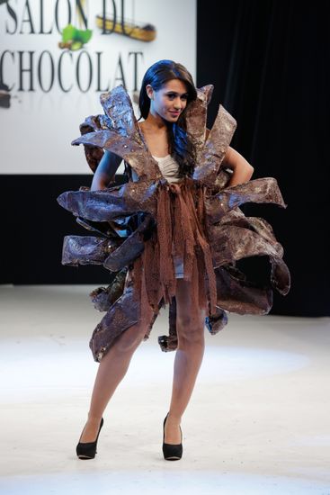 Josephine Jobert Wears Creation By Stephane Redaktionelles Stockfoto