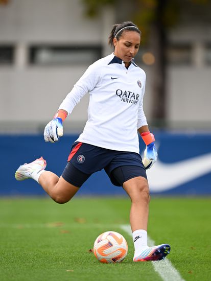 Paris Saint Germain Women Goalkeeper Sarah Editorial Stock Photo ...