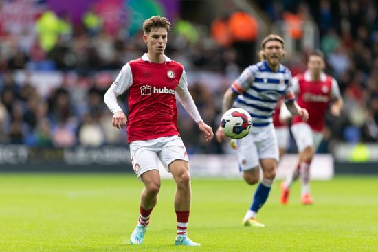 Alex Scott Bristol City Action Editorial Stock Photo - Stock Image