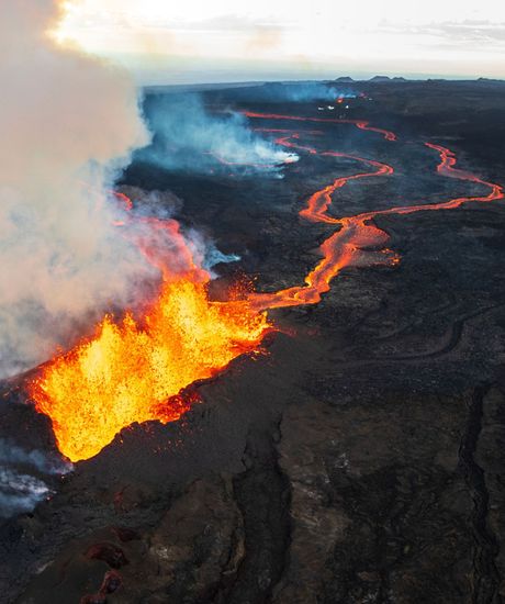 Worlds Largest Active Volcano Mauna Loa Editorial Stock Photo - Stock ...