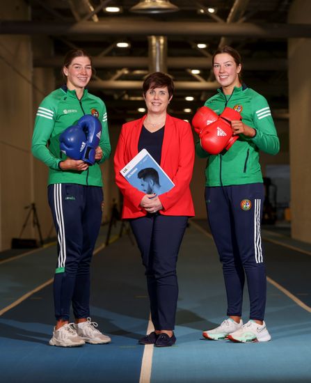 Pictured Boxer Aoife Orourke Boxer Lisa Editorial Stock Photo - Stock ...