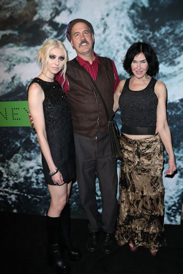 Taylor Momsen Krist Novoselic Darbury Stenderu Editorial Stock Photo ...