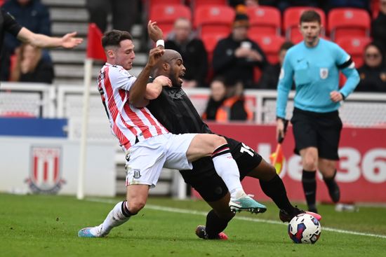 Jordan Thompson Stoke City Tackles Oscar Editorial Stock Photo - Stock 