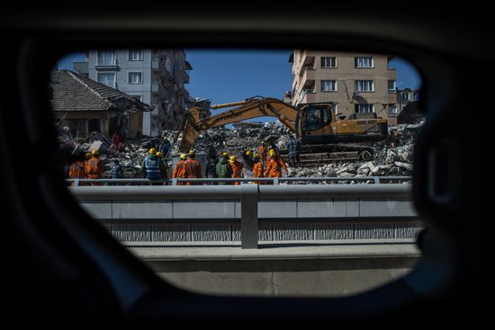 Rescuers Retrieve Body Rubble Collapsed Building Editorial Stock Photo ...