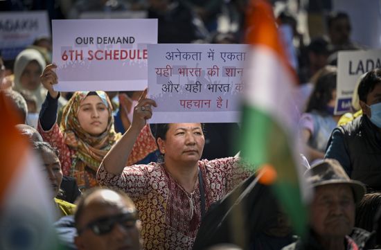 Residents Ladakh Hold Placards Demanding Statehood Editorial Stock ...