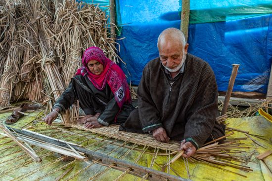 Artisans Use Reed Rice Strays Create Editorial Stock Photo - Stock ...