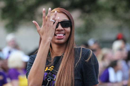 Lsus Angel Reese Waves Her Hand Editorial Stock Photo - Stock Image ...