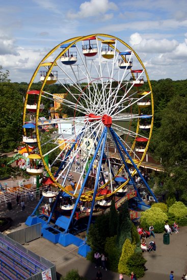 Big Wheel Drayton Manor Theme Park Editorial Stock Photo - Stock Image ...